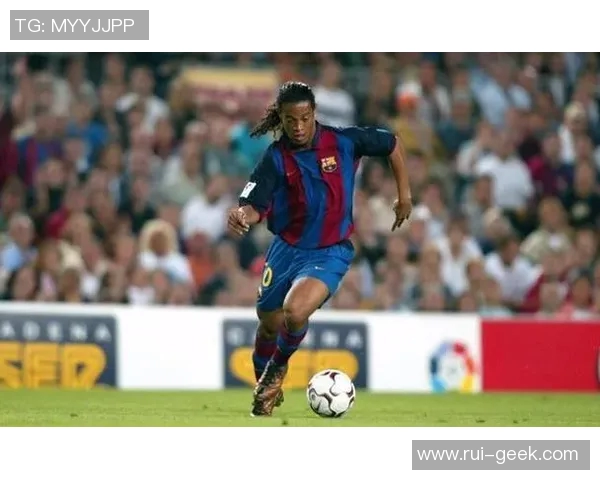 当足球梦化作泪水时球星在绿茵场上哭诉无尽遗憾 当足球梦化作泪水时球星在绿茵场上哭诉无尽遗憾